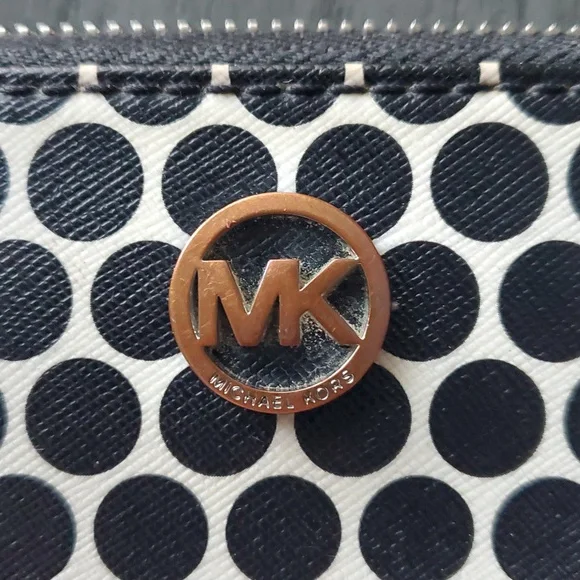 Michael Kors Black and White Polka Dot Wallet - Picture 4 of 14